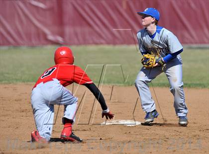 Thumbnail 2 in Gainesville vs. Dodd City (Bells Tournament) photogallery.