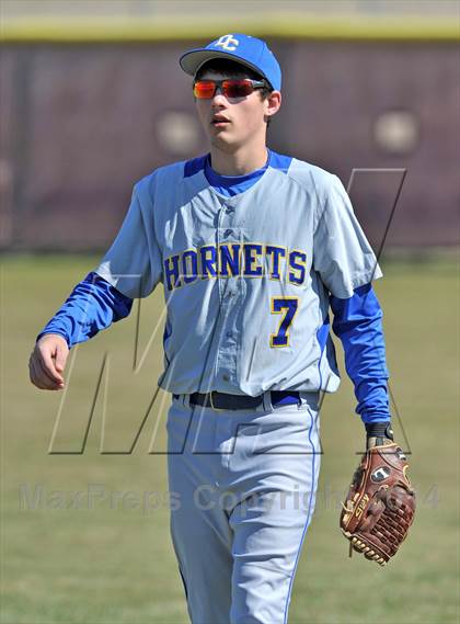 Thumbnail 2 in Gainesville vs. Dodd City (Bells Tournament) photogallery.