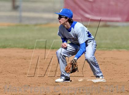 Thumbnail 3 in Gainesville vs. Dodd City (Bells Tournament) photogallery.