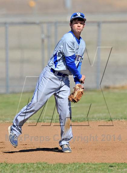 Thumbnail 1 in Gainesville vs. Dodd City (Bells Tournament) photogallery.