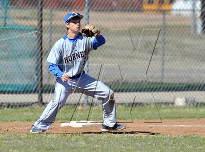 Thumbnail 3 in Gainesville vs. Dodd City (Bells Tournament) photogallery.