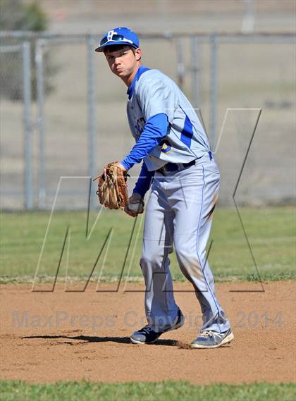 Thumbnail 3 in Gainesville vs. Dodd City (Bells Tournament) photogallery.