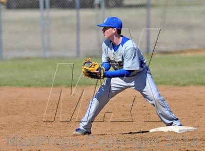 Thumbnail 2 in Gainesville vs. Dodd City (Bells Tournament) photogallery.