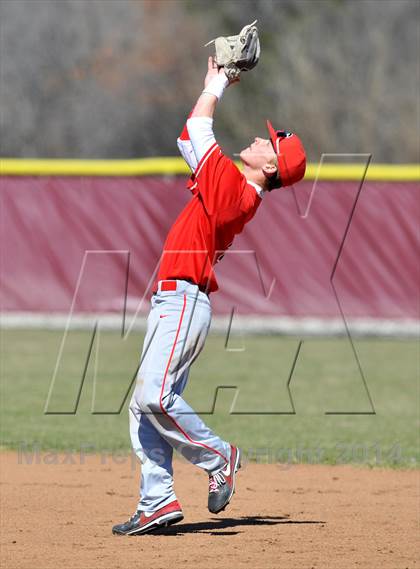 Thumbnail 1 in Gainesville vs. Dodd City (Bells Tournament) photogallery.