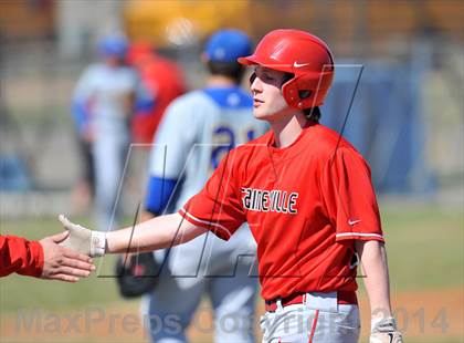 Thumbnail 3 in Gainesville vs. Dodd City (Bells Tournament) photogallery.