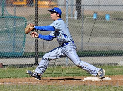 Thumbnail 3 in Gainesville vs. Dodd City (Bells Tournament) photogallery.