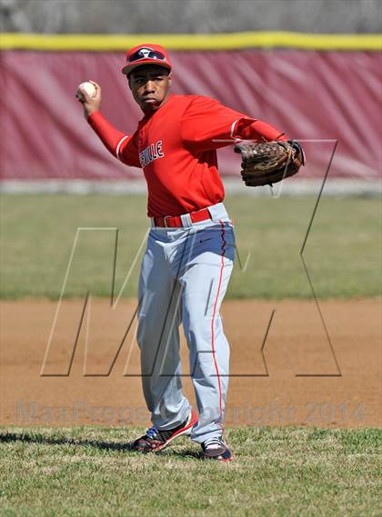 Thumbnail 2 in Gainesville vs. Dodd City (Bells Tournament) photogallery.