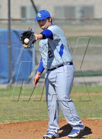 Thumbnail 2 in Gainesville vs. Dodd City (Bells Tournament) photogallery.
