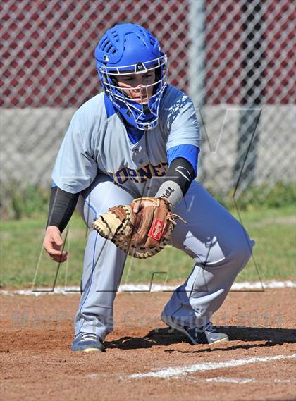 Thumbnail 3 in Gainesville vs. Dodd City (Bells Tournament) photogallery.