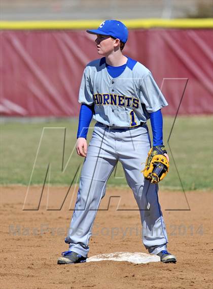 Thumbnail 1 in Gainesville vs. Dodd City (Bells Tournament) photogallery.