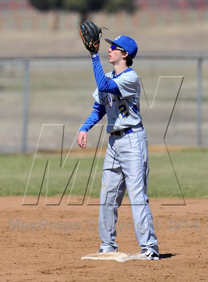 Thumbnail 1 in Gainesville vs. Dodd City (Bells Tournament) photogallery.
