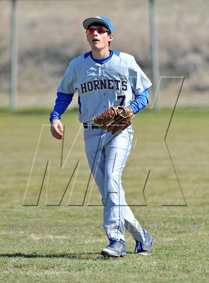 Thumbnail 2 in Gainesville vs. Dodd City (Bells Tournament) photogallery.