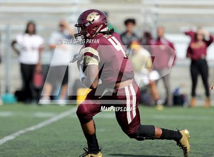 Thumbnail 3 in Chaminade vs. Christ the King photogallery.