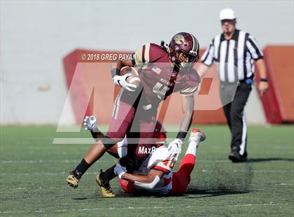 Thumbnail 3 in Chaminade vs. Christ the King photogallery.