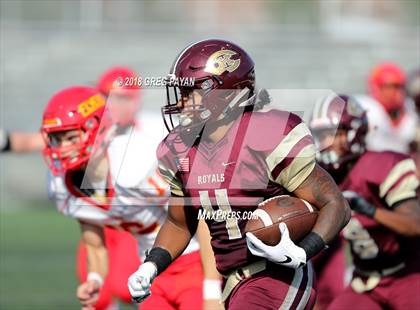 Thumbnail 2 in Chaminade vs. Christ the King photogallery.