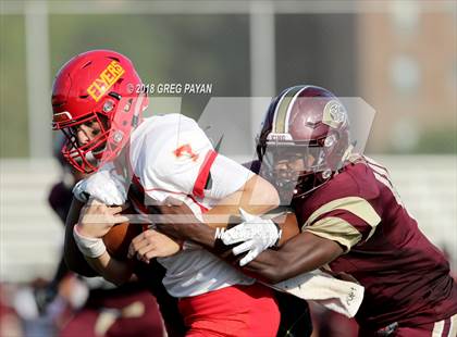 Thumbnail 2 in Chaminade vs. Christ the King photogallery.