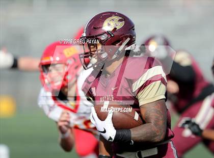 Thumbnail 3 in Chaminade vs. Christ the King photogallery.