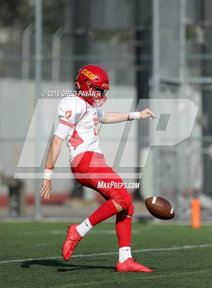 Thumbnail 3 in Chaminade vs. Christ the King photogallery.