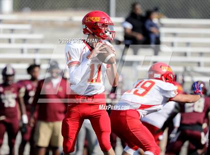 Thumbnail 2 in Chaminade vs. Christ the King photogallery.