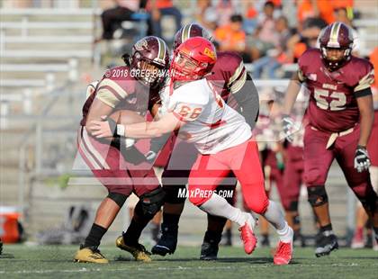 Thumbnail 2 in Chaminade vs. Christ the King photogallery.