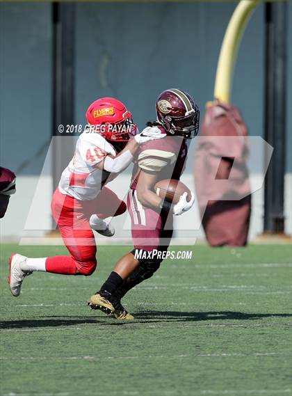 Thumbnail 3 in Chaminade vs. Christ the King photogallery.