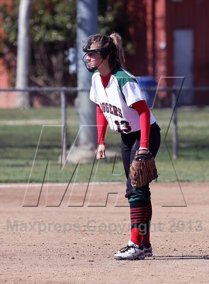 Thumbnail 2 in Eureka vs Colfax (Victory Pre-Season T.O.C.) photogallery.