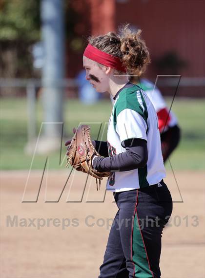 Thumbnail 3 in Eureka vs Colfax (Victory Pre-Season T.O.C.) photogallery.