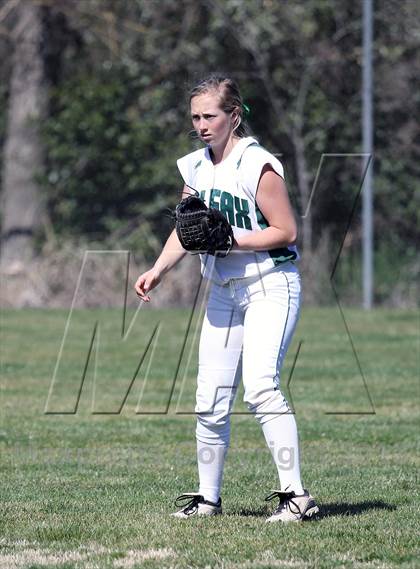 Thumbnail 3 in Eureka vs Colfax (Victory Pre-Season T.O.C.) photogallery.