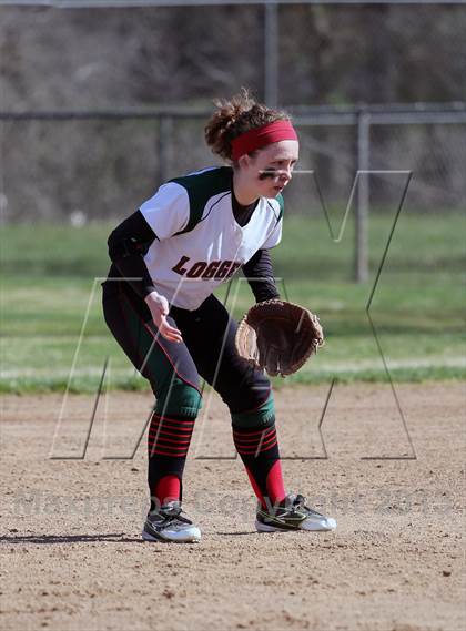 Thumbnail 3 in Eureka vs Colfax (Victory Pre-Season T.O.C.) photogallery.