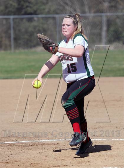 Thumbnail 3 in Eureka vs Colfax (Victory Pre-Season T.O.C.) photogallery.