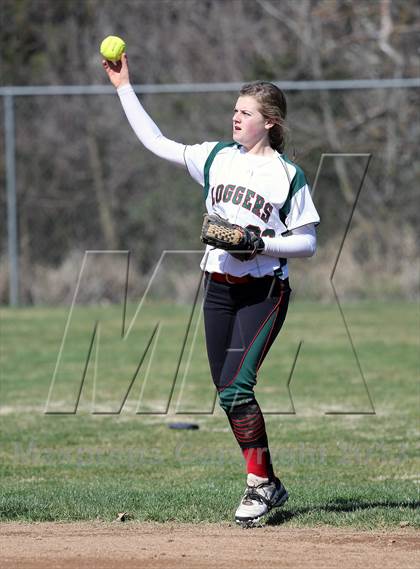 Thumbnail 3 in Eureka vs Colfax (Victory Pre-Season T.O.C.) photogallery.