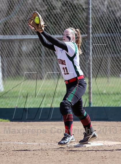 Thumbnail 3 in Eureka vs Colfax (Victory Pre-Season T.O.C.) photogallery.