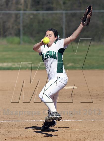 Thumbnail 2 in Eureka vs Colfax (Victory Pre-Season T.O.C.) photogallery.