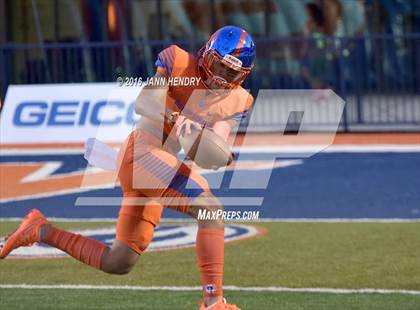 Thumbnail 2 in St Thomas Aquinas @ Bishop Gorman photogallery.