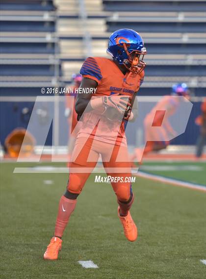 Thumbnail 2 in St Thomas Aquinas @ Bishop Gorman photogallery.