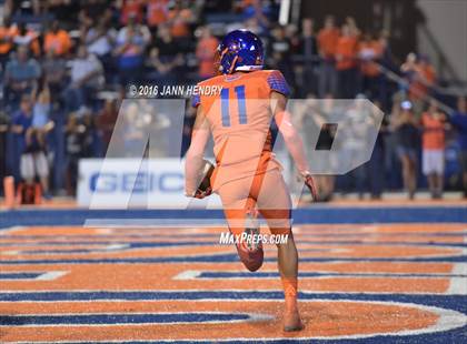 Thumbnail 1 in St Thomas Aquinas @ Bishop Gorman photogallery.