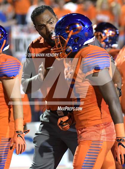 Thumbnail 2 in St Thomas Aquinas @ Bishop Gorman photogallery.