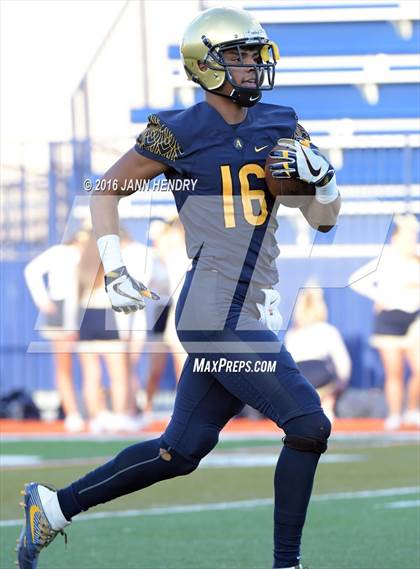 Thumbnail 2 in St Thomas Aquinas @ Bishop Gorman photogallery.