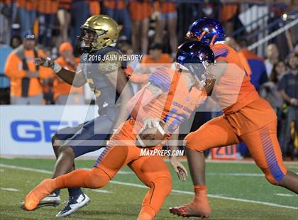 Thumbnail 2 in St Thomas Aquinas @ Bishop Gorman photogallery.