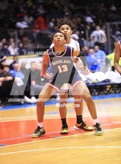 Thumbnail 3 in East vs. Northeast/Northwest College Prep (Section V Class A2 Final) photogallery.