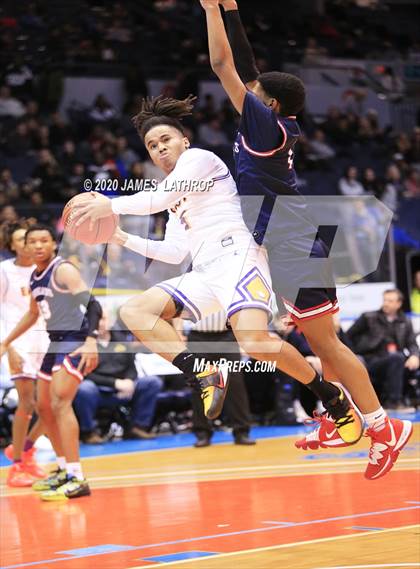 Thumbnail 1 in East vs. Northeast/Northwest College Prep (Section V Class A2 Final) photogallery.