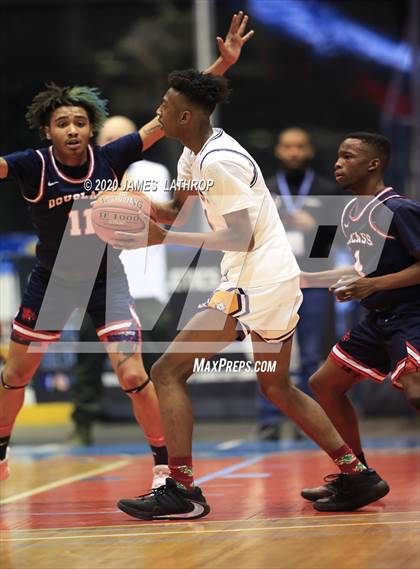 Thumbnail 3 in East vs. Northeast/Northwest College Prep (Section V Class A2 Final) photogallery.