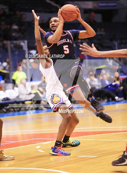 Thumbnail 1 in East vs. Northeast/Northwest College Prep (Section V Class A2 Final) photogallery.
