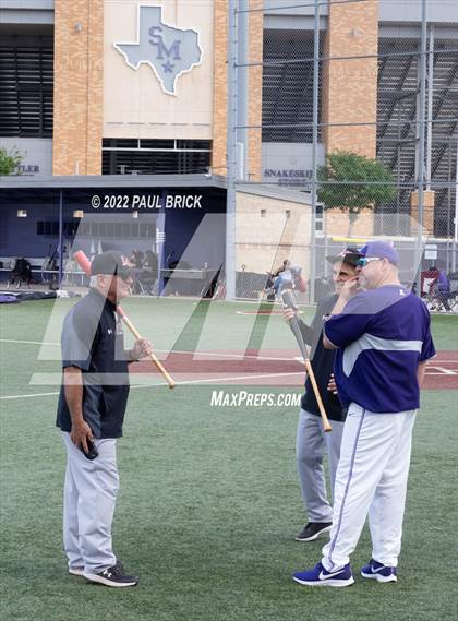 Thumbnail 1 in Lake Travis v San Marcos photogallery.