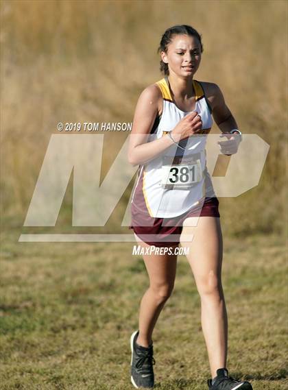 Thumbnail 2 in Tri-Valley League Meet photogallery.