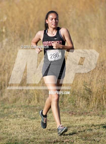 Thumbnail 1 in Tri-Valley League Meet photogallery.