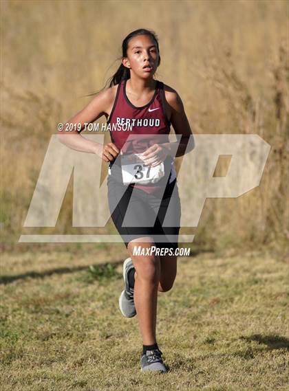 Thumbnail 2 in Tri-Valley League Meet photogallery.
