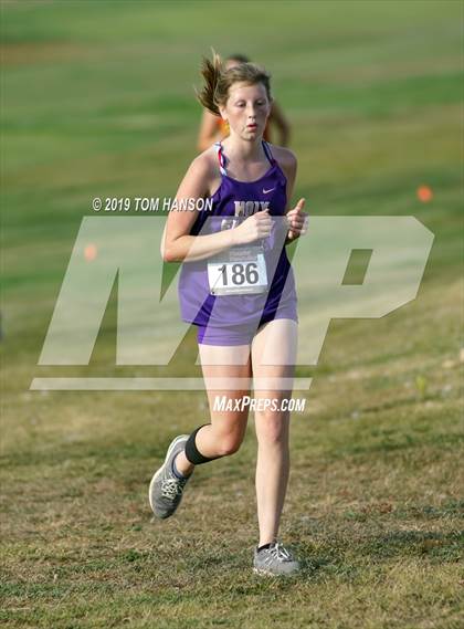 Thumbnail 3 in Tri-Valley League Meet photogallery.