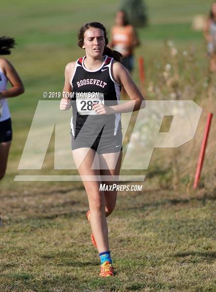 Thumbnail 2 in Tri-Valley League Meet photogallery.