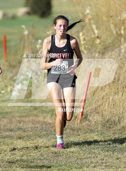Thumbnail 2 in Tri-Valley League Meet photogallery.